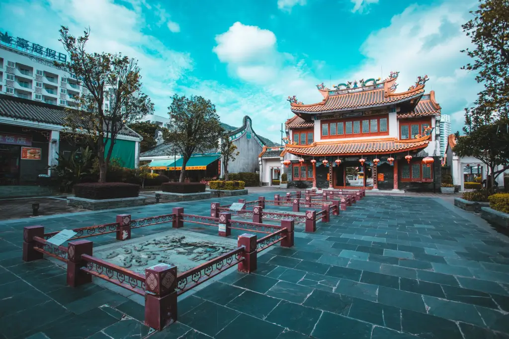 网页防篡改设备在金融行业的应用案例与技术解析